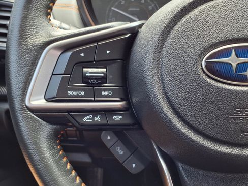 Used 2021 Subaru Crosstrek 2.0i Premium AWD/4WD image 17