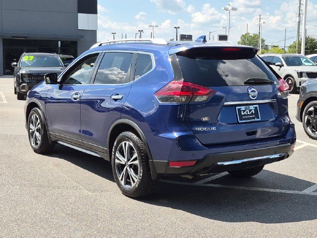 Used 2020 Nissan Rogue SV w/ Premium Package FWD image 5