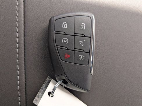 New 2026 Chevrolet Suburban LT w/ Comfort Package image 24