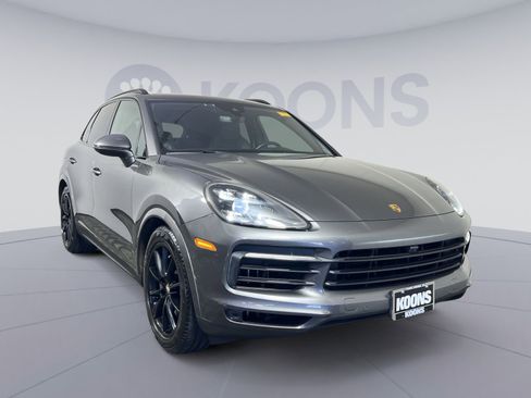Used 2021 Porsche Cayenne S image 10