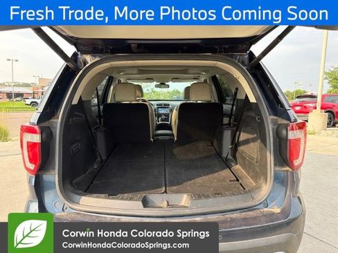 Used 2017 Ford Explorer Platinum AWD/4WD image 9