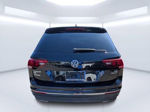 Used 2018 Volkswagen Tiguan SEL AWD/4WD image 4