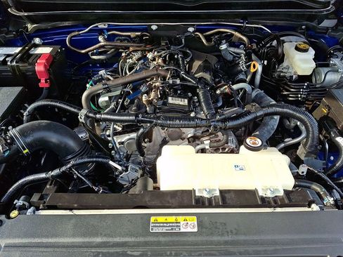 Used 2025 Toyota Tacoma SR5 image 28