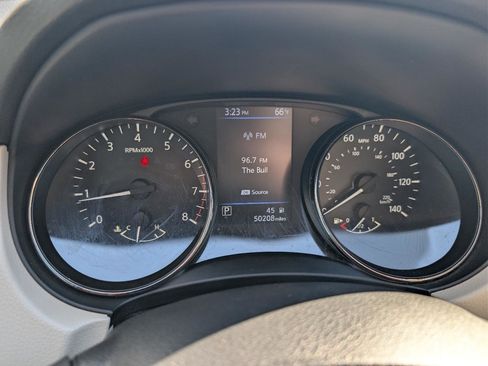 Used 2019 Nissan Rogue Sport SL image 18