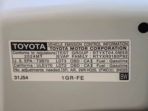 Used 2024 Toyota 4Runner TRD Off-Road Premium w/ Off Road Premium Plus Package AWD/4WD image 30