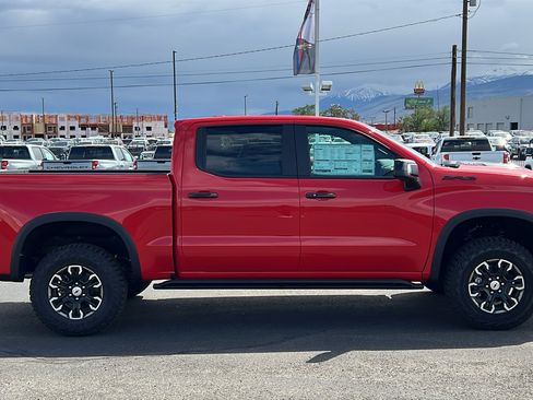 New 2026 Chevrolet Silverado 1500 ZR2 w/ LPO, Dark Essentials Package AWD/4WD image 4