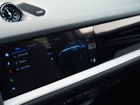 New 2026 Porsche Cayenne Coupe image 28