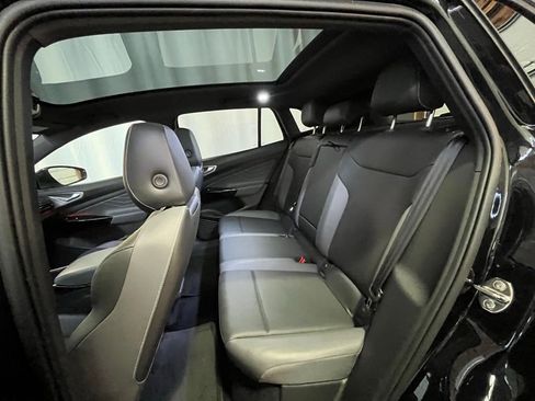 Used 2023 Volkswagen ID.4 Pro S image 22