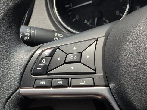 Used 2019 Nissan Rogue Sport S FWD image 24