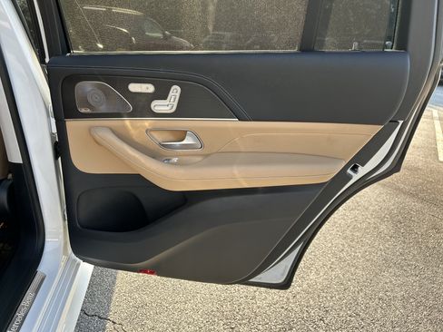Certified 2024 Mercedes-Benz GLS 450 4MATIC image 46