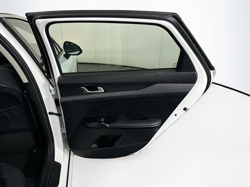 Used 2025 Kia K5 LXS image 27