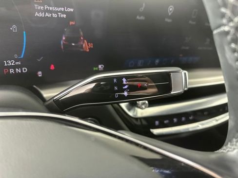 Used 2023 Cadillac Lyriq AWD image 20