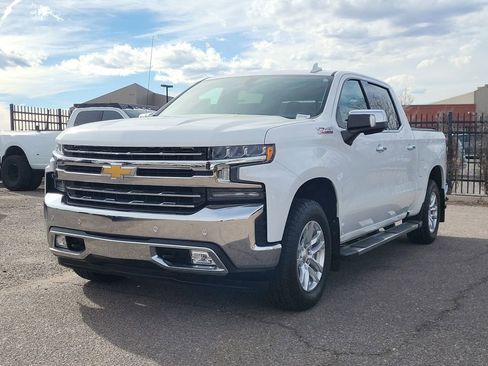 Used 2020 Chevrolet Silverado 1500 LTZ w/ LTZ Convenience Package image 8