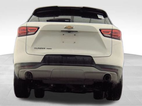 Used 2024 Chevrolet Blazer LT image 4