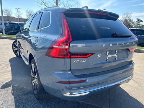 Used 2023 Volvo XC60 B5 Plus w/ Climate Package AWD/4WD image 5