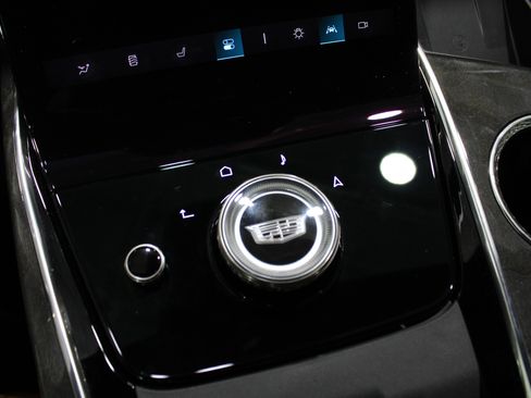 New 2025 Cadillac Escalade IQ Luxury 2 image 28