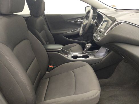 Used 2024 Chevrolet Malibu LS FWD image 21