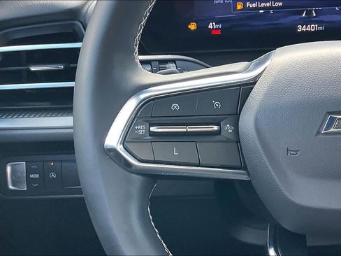 Used 2024 Chevrolet Traverse LT w/ Midnight/Sport Edition FWD image 23