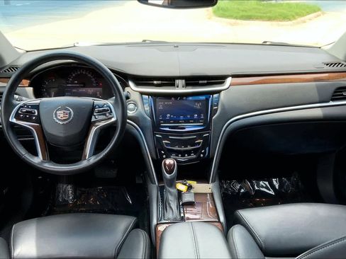 Used 2013 Cadillac XTS Luxury FWD image 16