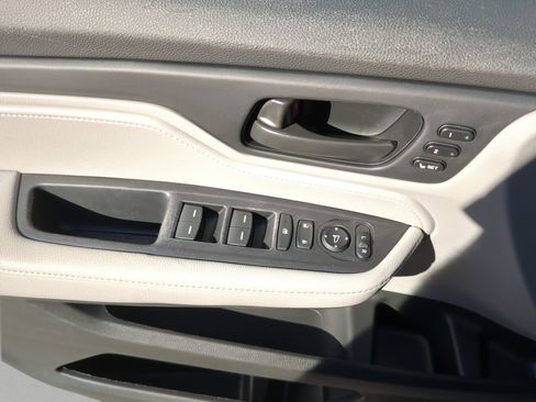 Certified 2024 Honda Odyssey EX-L image 17