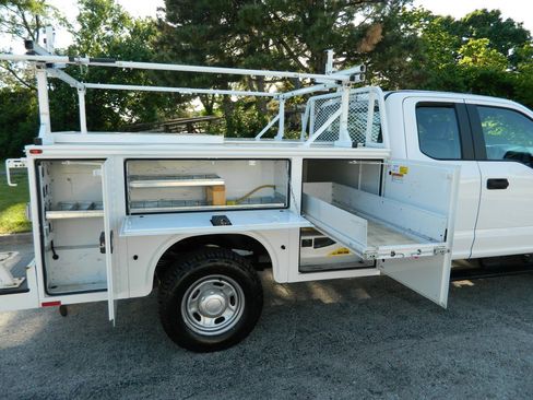 Used 2019 Ford F350 XL w/ Power Equipment Group AWD/4WD image 8