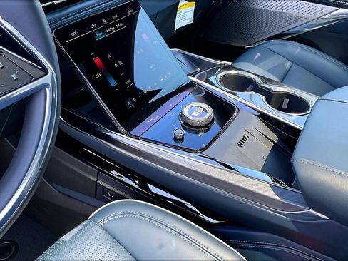 New 2026 Cadillac Escalade IQ Sport 2 w/ LPO, ONYX Package AWD/4WD image 10