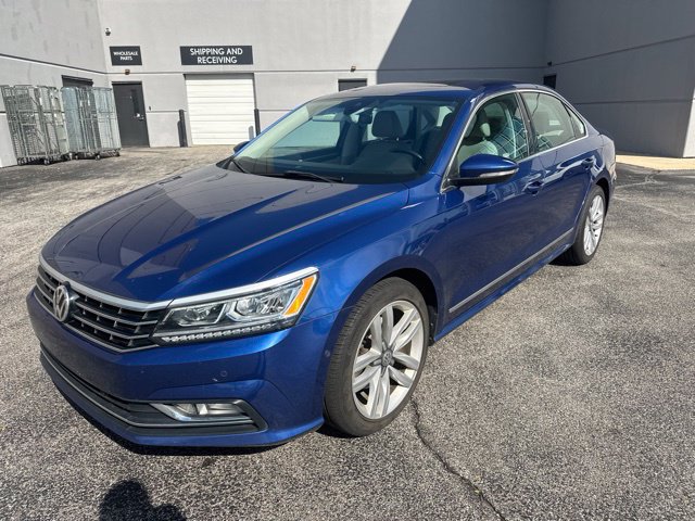 Used 2017 Volkswagen Passat 1.8T SEL Premium FWD image 7
