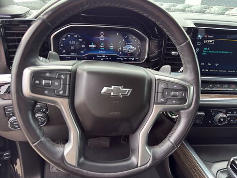 Used 2023 Chevrolet Silverado 1500 RST w/ Z71 Off-Road Package AWD/4WD image 18