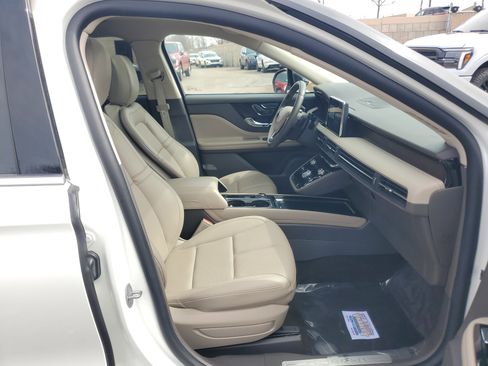 Used 2022 Lincoln Corsair Reserve w/ Equipment Group 201A image 9