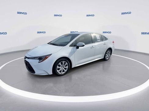 Used 2023 Toyota Corolla LE image 5