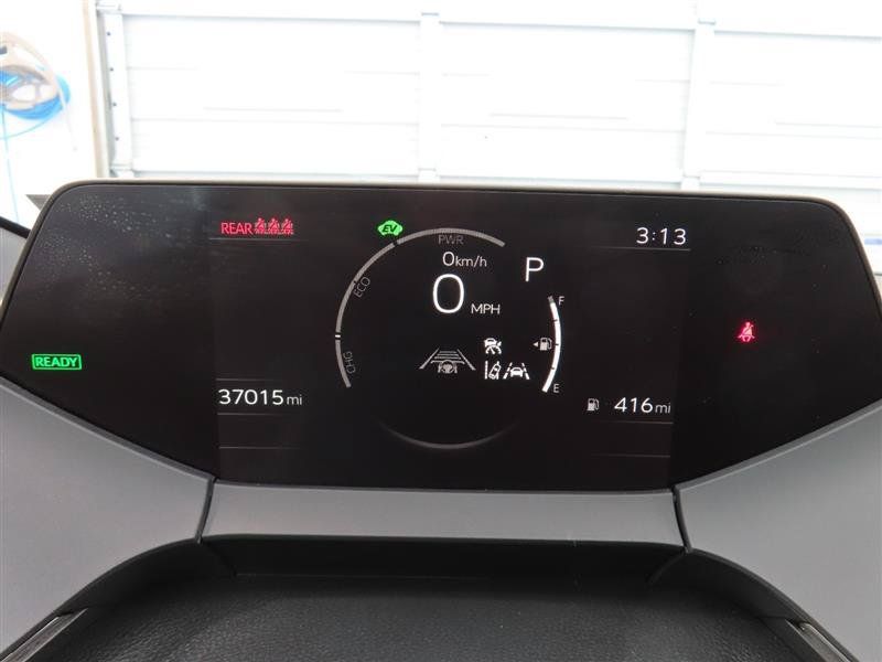 Used 2025 Toyota Prius LE FWD image 15