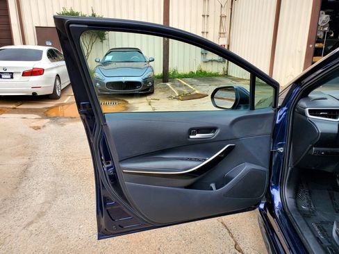 Used 2020 Toyota Corolla XSE FWD image 23