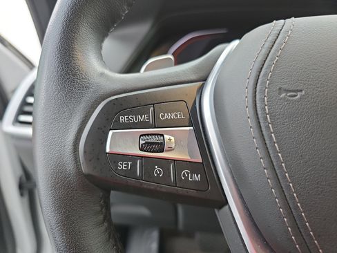 Used 2023 BMW X5 xDrive40i w/ Premium Package image 17