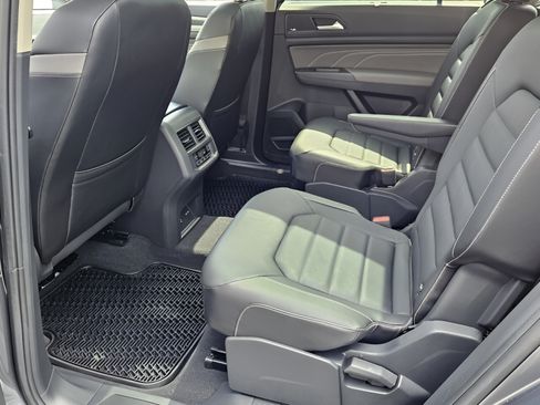 Certified 2023 Volkswagen Atlas SEL Premium AWD/4WD image 10