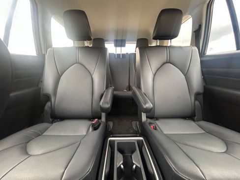 Used 2025 Toyota Grand Highlander LE image 41