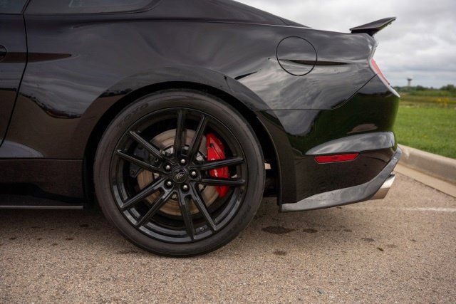 Used 2020 Ford Mustang Shelby GT500 w/ Technology Package RWD image 11