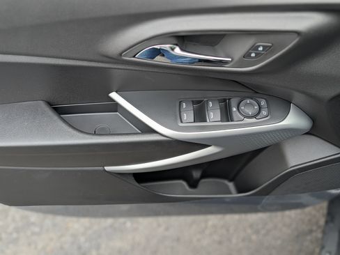 New 2026 Chevrolet Trax RS w/ Driver Confidence Package image 24