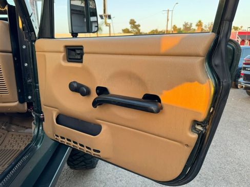 Used 1997 Jeep Wrangler Sahara AWD/4WD image 21