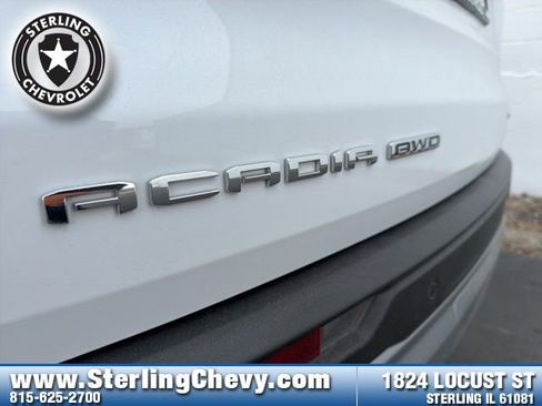 Used 2025 GMC Acadia Elevation image 29