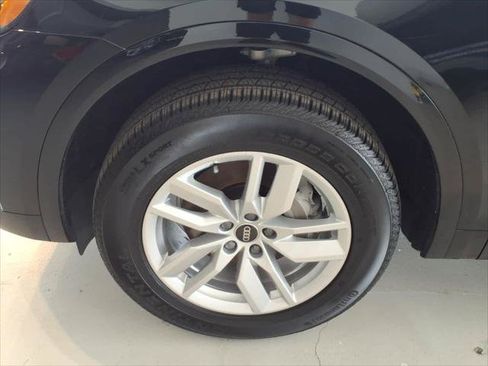 Certified 2023 Audi Q5 2.0T Premium w/ Convenience Package AWD/4WD image 8