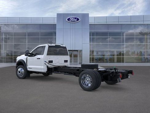 New 2026 Ford F550 4x4 Regular Cab Super Duty w/ XLT Value Package image 4