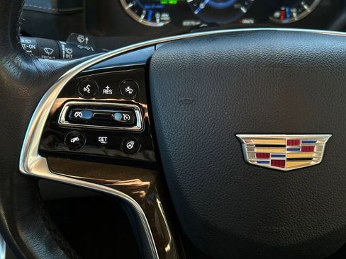 Used 2019 Cadillac Escalade ESV Luxury image 32