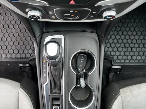 Used 2020 Chevrolet Equinox LS image 25