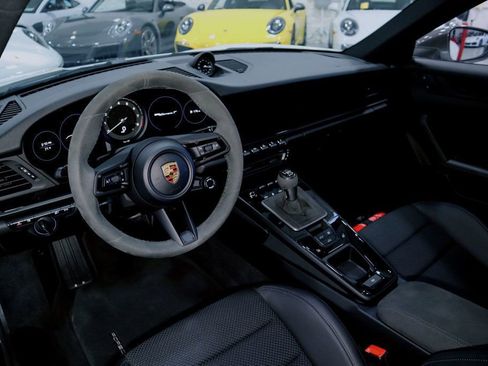 Used 2023 Porsche 911 Carrera T image 27