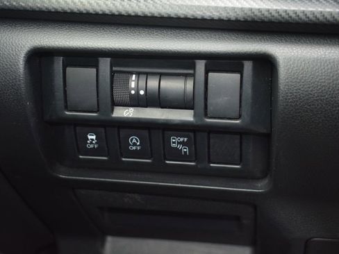 Used 2020 Subaru Crosstrek 2.0i Premium w/ Moonroof Package 2 image 18