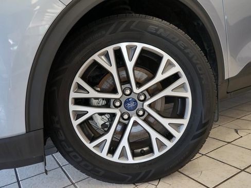 Used 2022 Ford Escape SEL w/ Technology Package image 48