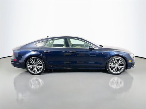 Used 2016 Audi A7 3.0T Premium Plus w/ 20" Wheel & Tire Package image 4