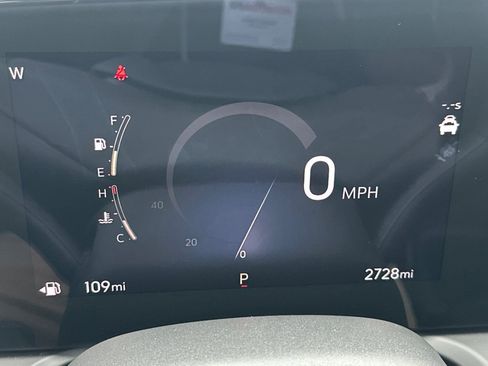 Used 2024 Buick Encore GX Avenir w/ Avenir Technology Package image 39