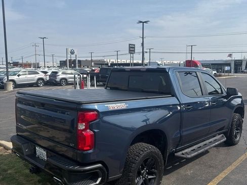 Used 2020 Chevrolet Silverado 1500 LT Trail Boss image 3