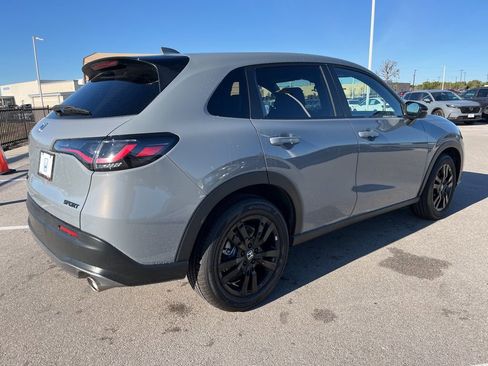 Used 2026 Honda HR-V Sport image 4